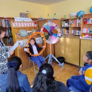 La BiblioCRA organizó el “Rosco de Fiestas Patrias”